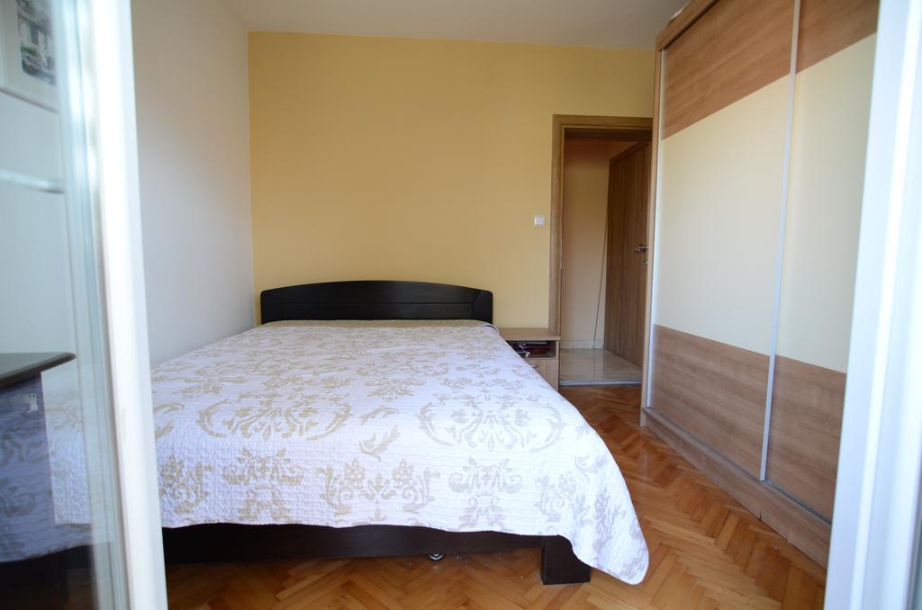 Apartment Emi Sukošan Exterior foto